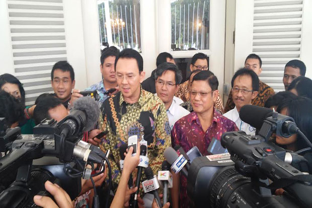 Pulang Kampung, Kantor...