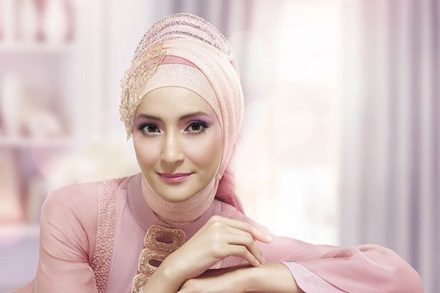 Memilih Make Up yang...