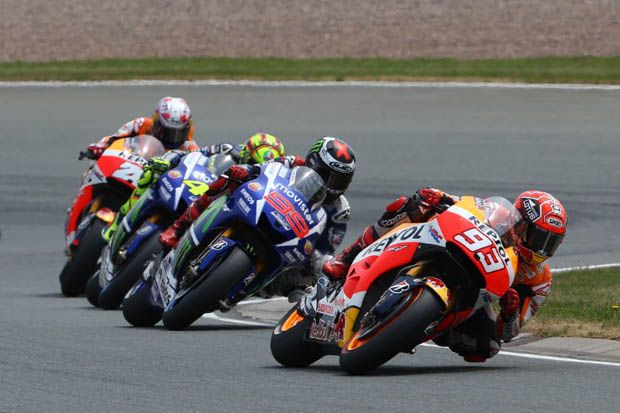 Marquez Buktikan Gaya...