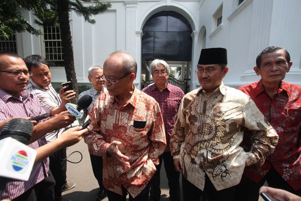 Syafii Maarif Prihatin...