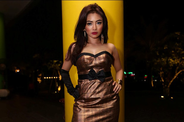 Pesta Narkoba, Model...