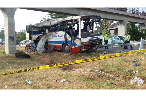 Bus Maut Rukun Sayur...