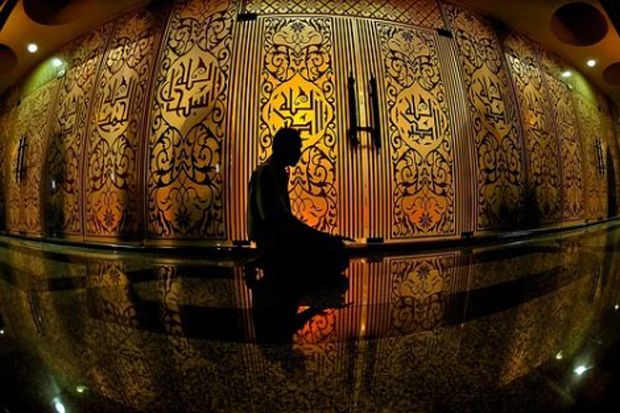 Sembilan Keutamaan Salat...