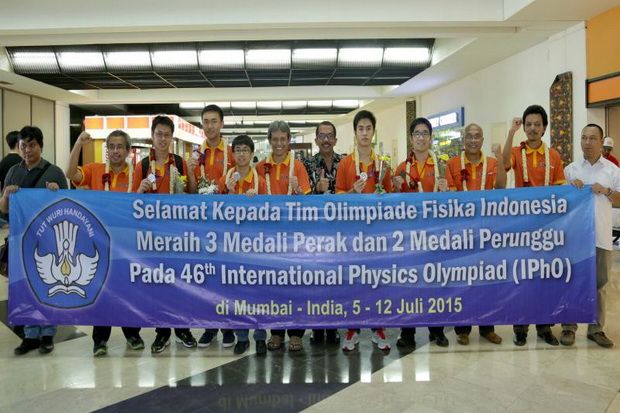 Tim Fisika Indonesia...