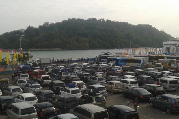 Puncak Arus Mudik di...
