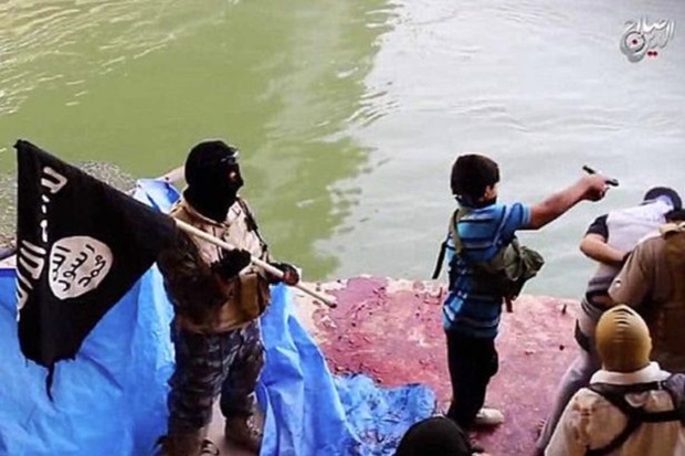 Algojo Cilik ISIS Tembak...