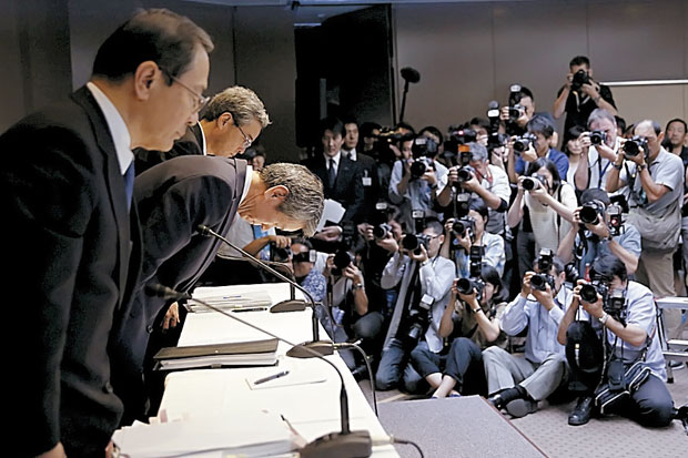 Presiden Toshiba Hisao...