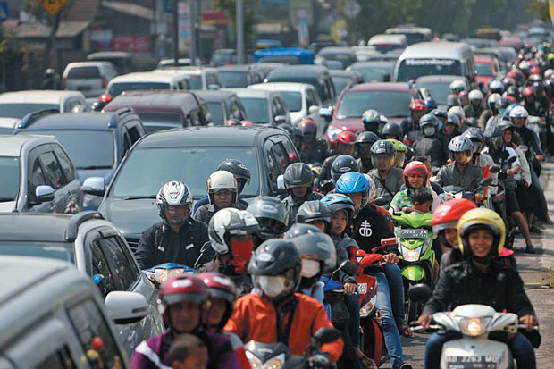 Jalur Penerbangan Naik...
