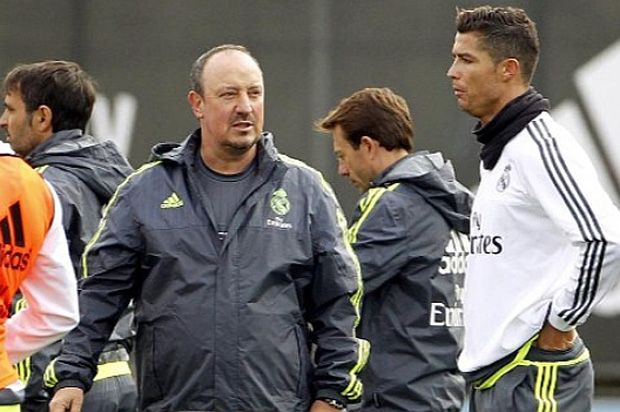 Waduh, Benitez Masih...