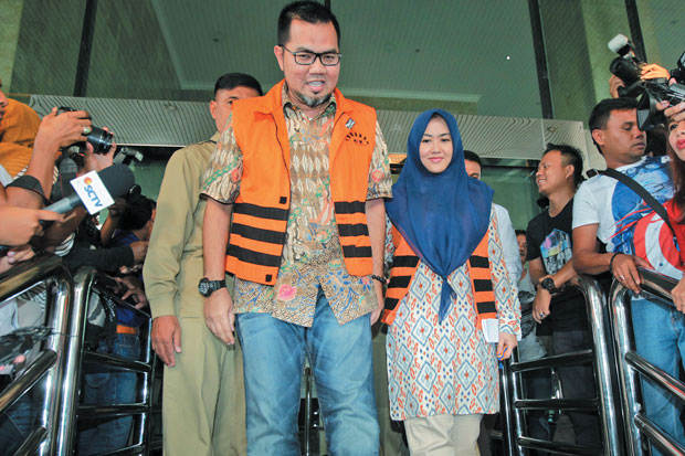 Budi Akui Berikan Uang...