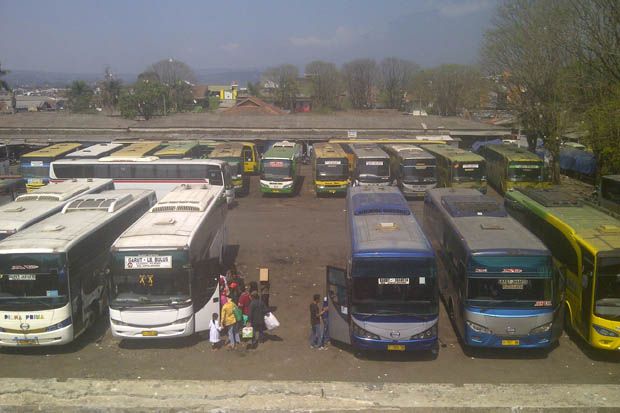 Jumlah Penumpang di...