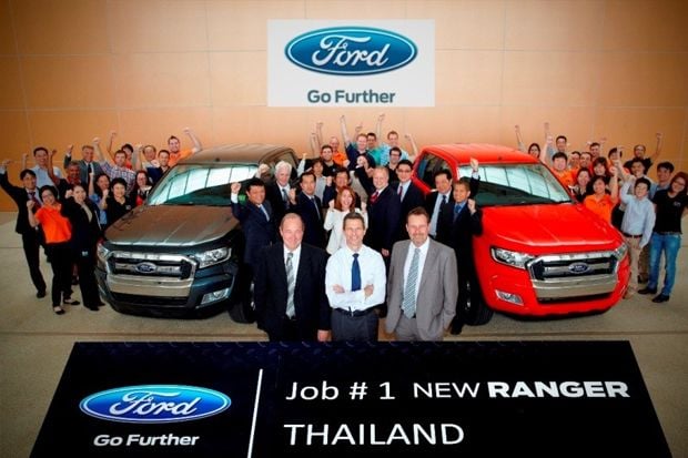 Ford Mulai Produksi...