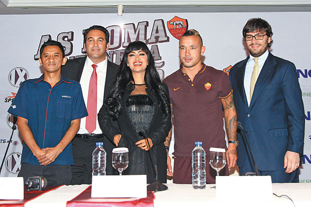 AS Roma Siap Hibur Romanisti...
