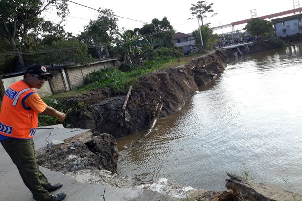 Jalan Terputus, Kutai...