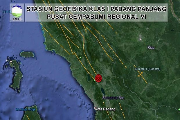 Gempa Guncang Bukittinggi,...
