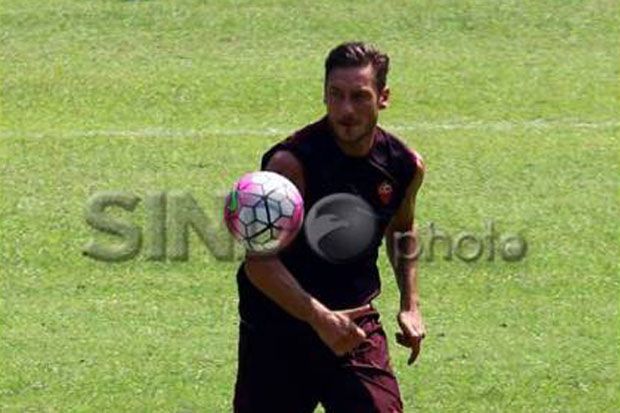 Totti Cs Dibagi Dua...