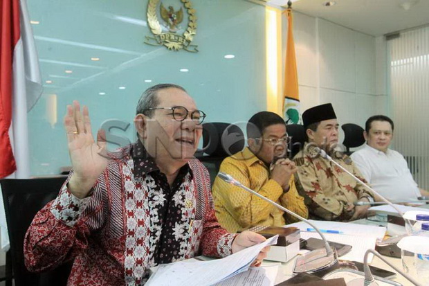 Komisi II Akan Evaluasi...