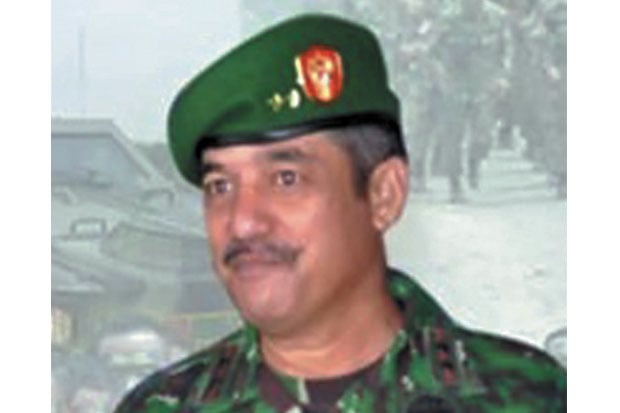 Erwin Syafitri Jabat...