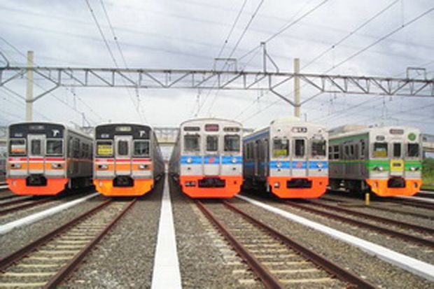 Kereta Empat Jalur Manggarai-Jatinegara...