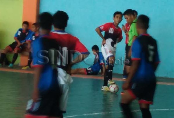 Tersisa 8 Tim, Persaingan...