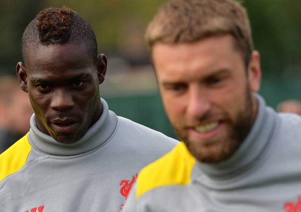 Liverpool Buang Dua...