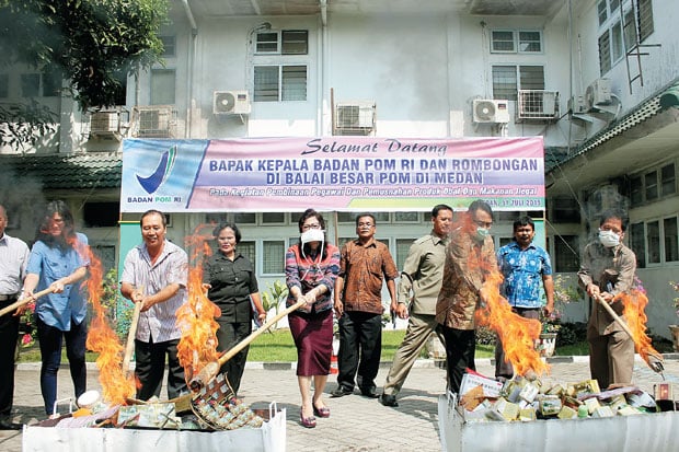 BBPOM Musnahkan Obat...