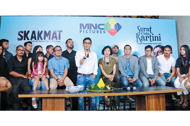 Film Skakmat dan Surat...