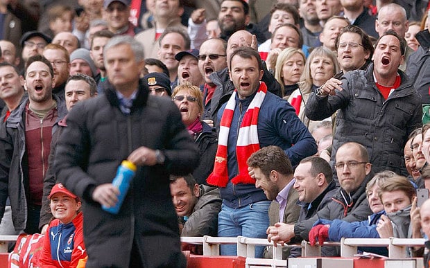 Mourinho Membumi Jelang...