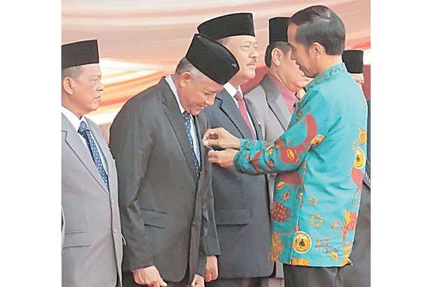 Sri Purnomo Terima Wira...
