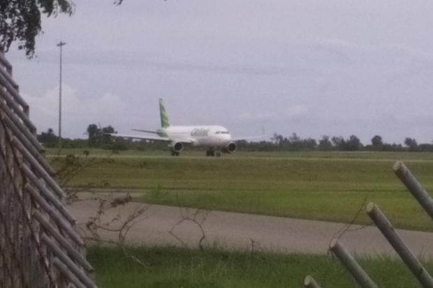 Pesawat Citilink Dievakuasi...