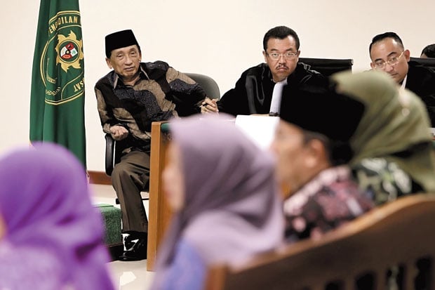 Fuad Amin Kutip 10%...