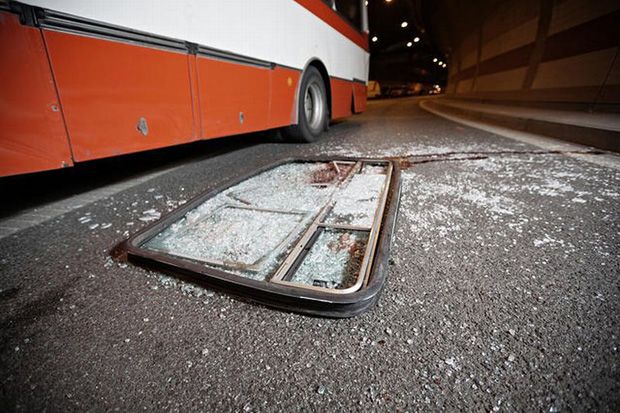 Diduga Rem Blong, Bus...