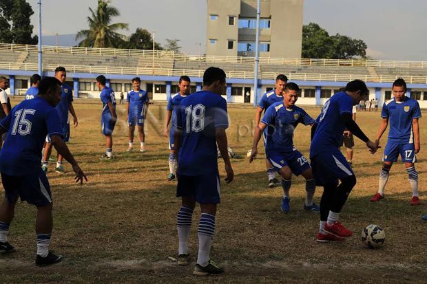 Persib Keberatan Lawan...