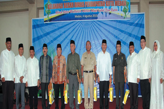 Dzulmi Eldin Semarakkan...