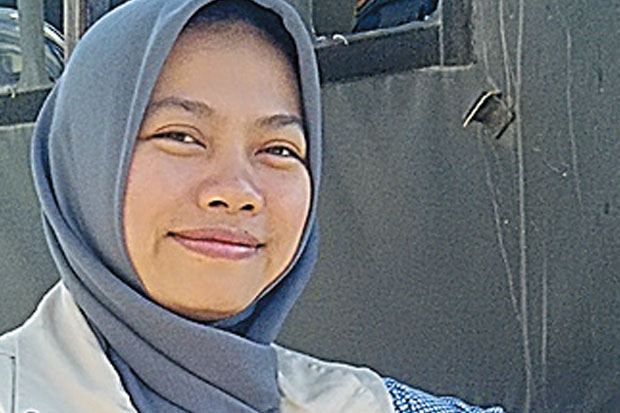Calon Tunggal versus...