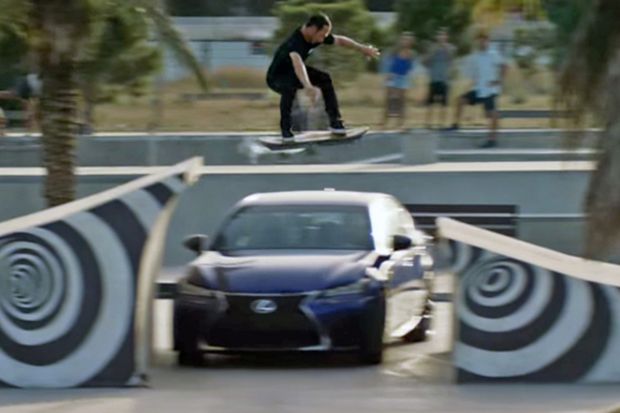 Ini Skateboard Pintar...