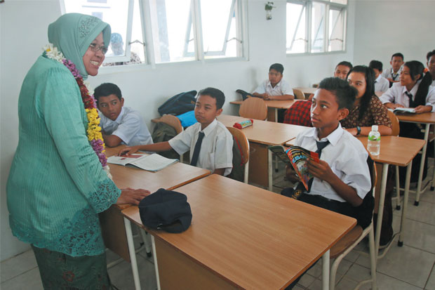 Resmikan SMPN Baru