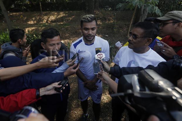 Zulham Zamrun Pakai...