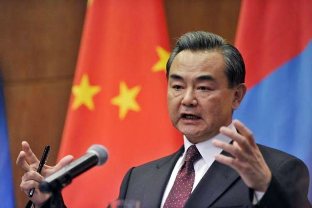 China Tuding Filipina...