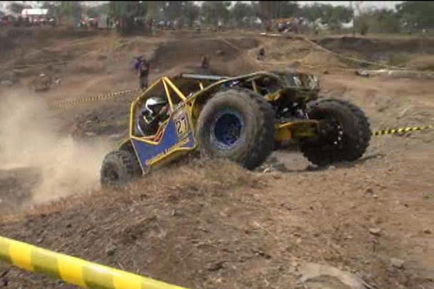 Offroader Adu Tangguh...