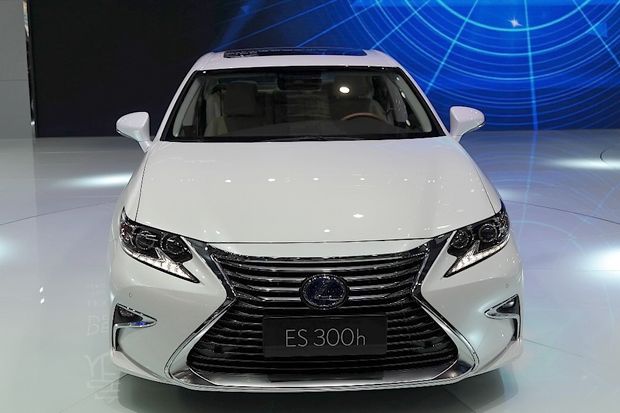 Tampilan Lexus ES Kian...