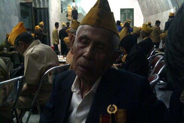 Pakih Yuhana, Veteran...