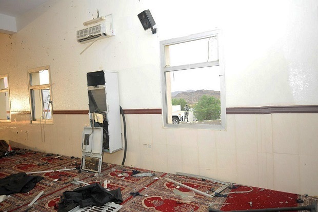 Bomber Masjid Arab Saudi...