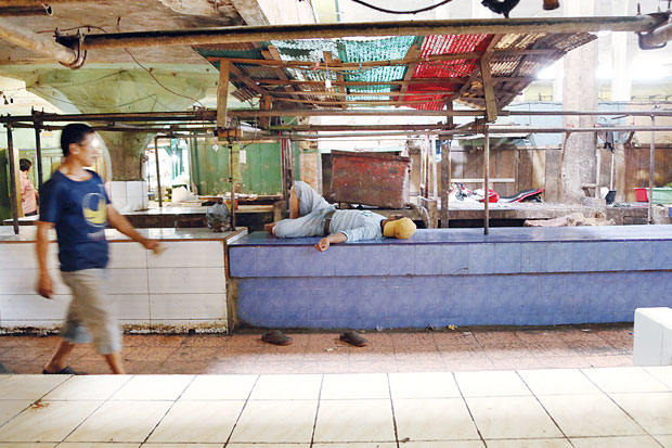 Spekulan Bikin Harga...