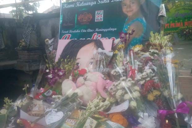Uang Sumbangan Angeline...