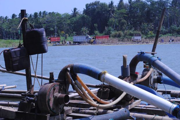Pajak Dibayar Alat Disita,...