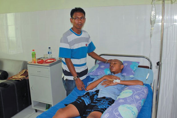 2 Siswa Kritis Dianiaya...