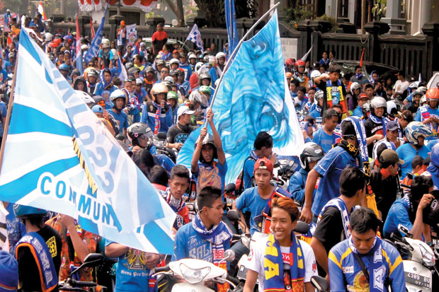 Legalitas Klub Jadi...