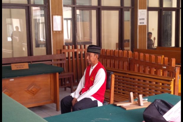 Demi Susu Anak, Tukang...