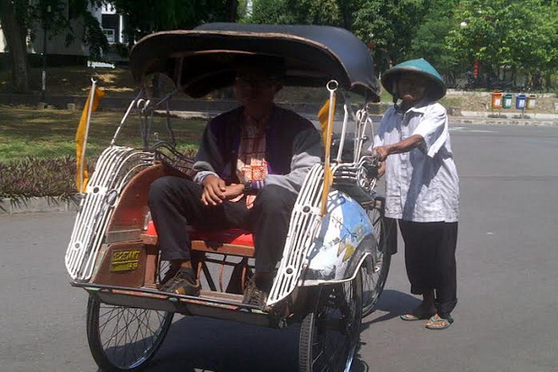 Anak Tukang Becak Raih...